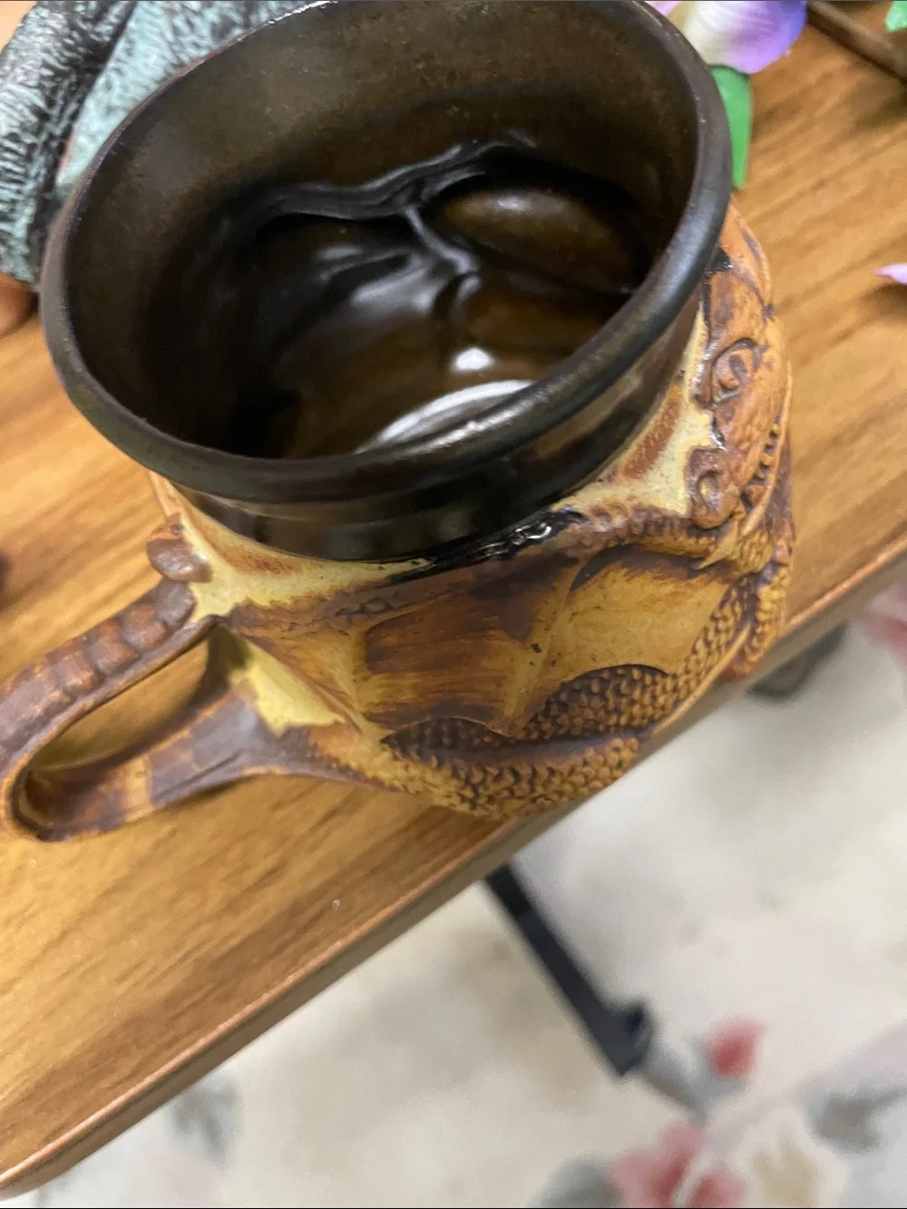 Textured Dragon Accent Habitat Cup in Brown